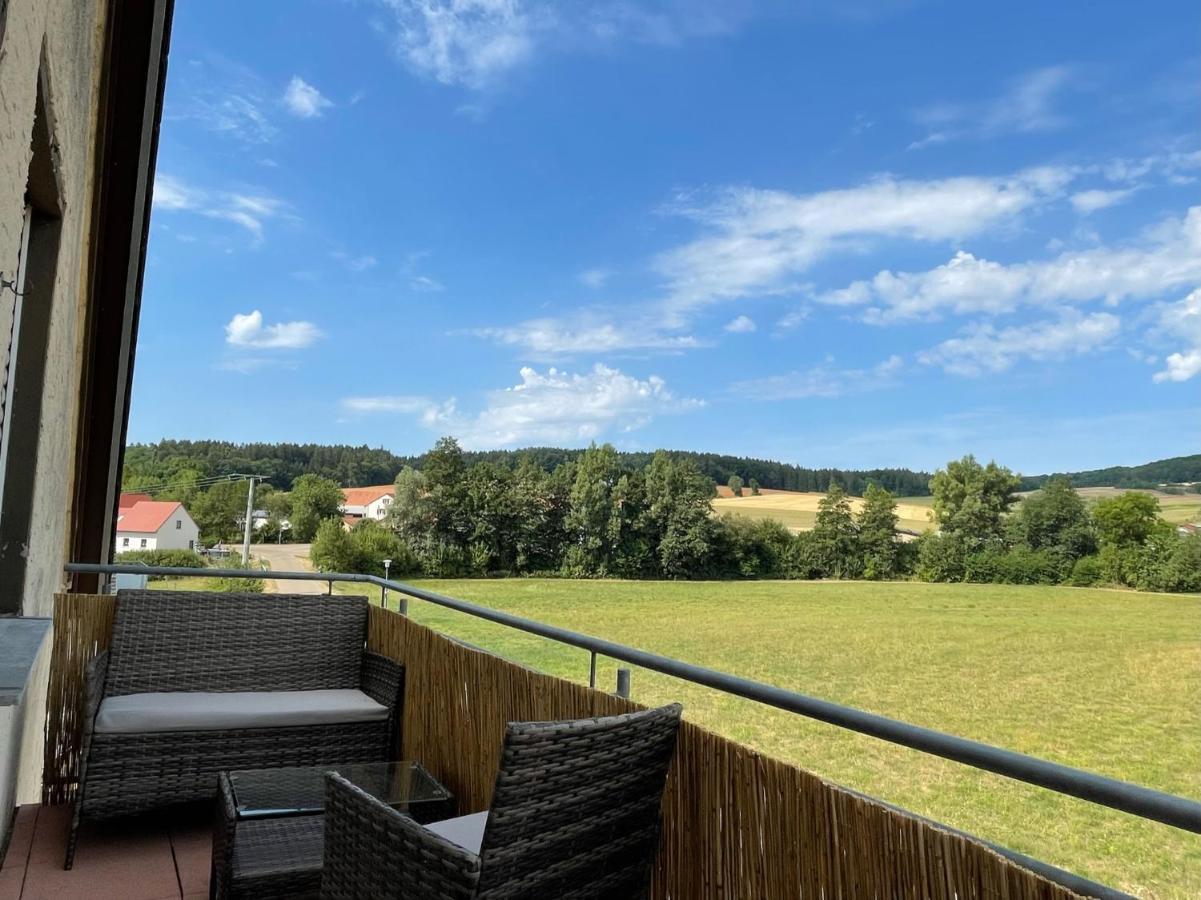 Schoene Wohnung In Ruhiger Laendlicher Lage Heidenheim  Exterior foto